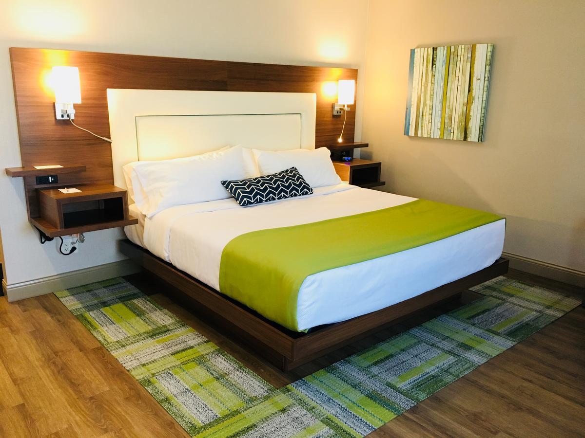Best Western Plus Mont-Laurier Εξωτερικό φωτογραφία